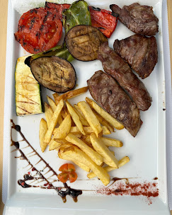 Entraña con patatas y verduras